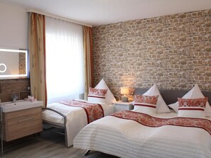 Internet - Modernes Ferienhaus in Daun by Interhome (Daun)