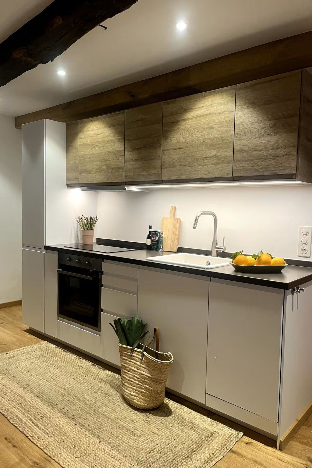 Refrigerador, lavavajillas, utensilios de cocina