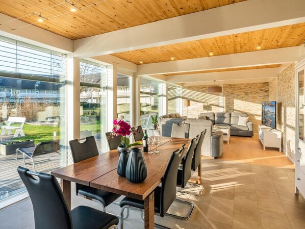 Dining - Haus „Am Yachthafen“ by Interhome (Karlshagen)