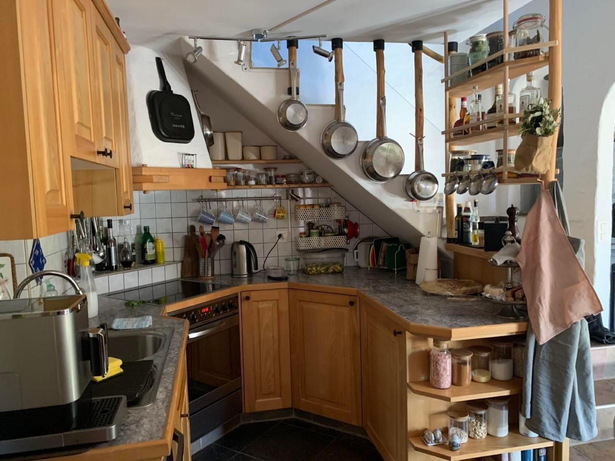 Réfrigérateur, micro-ondes, four, lave-vaisselle