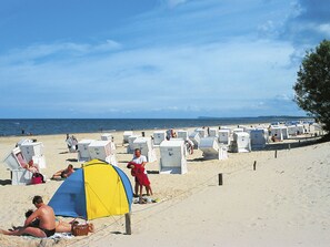 Beach - Uns Oellernhuus by Interhome (Karlshagen)