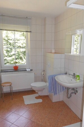 Bathroom - Saydaer Höhe by Interhome (Sayda)