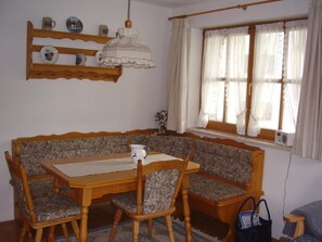 Dining - Wohnung in Mitterbach mit Garten by Interhome (Berchtesgaden)