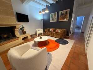TV - Apartment Terrasse Panoramablick auf den Golf by Interhome (Afa)