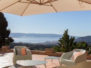 Terrace/patio - Apartment Terrasse Panoramablick auf den Golf by Interhome (Afa)