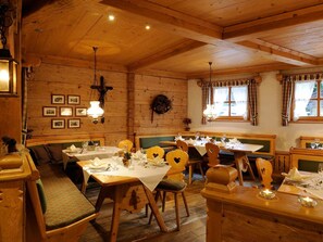Dining - Ruhige Wohnung in Sankt Gallenkirch mit Garten by Interhome (Sankt Gallenkirch)