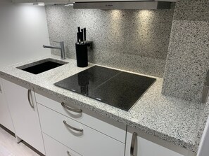 Fridge, microwave, oven, dishwasher - Ferienwohnung mit Boxspringbett by Interhome (Goslar)