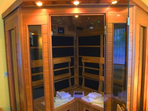 Ferienwohnung mit Infrarotwärmekabine by Interhome