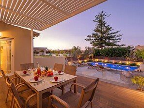 Outdoor dining - Capaka Villa Privater Pool by Interhome (Angeliana Kriti)
