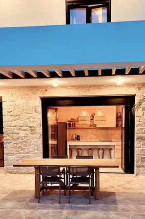 Dining - "Villa Nepenthe" by Interhome (Matala)