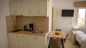 Private kitchen - Sunsea Studios- Bergblick Studio 5 by Interhome (Analipsi-Hersonissos)