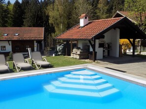 Pool - Wohnung mit möblierter Terrasse und Waldblick by Interhome (Hauzenberg)