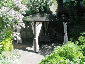 Outdoor dining - Schneemann by Interhome (Cochem)