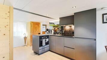 Réfrigérateur, micro-ondes, four, lave-vaisselle