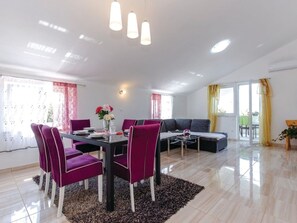 Dining - Villa "Haus mit pool" mit eigenem Pool by Interhome (Donji Zagon)