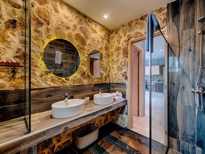 Towels - Wunderschöne Ferienvilla Sofia 2 by Interhome (Kolympia)