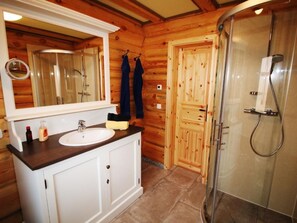 Bathroom - FeWo Star unten by Interhome (Bodstedt)