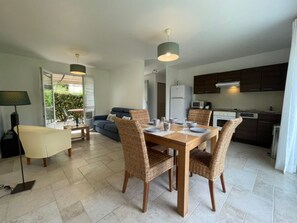 Interior - mit Pool by Interhome (Montauroux)
