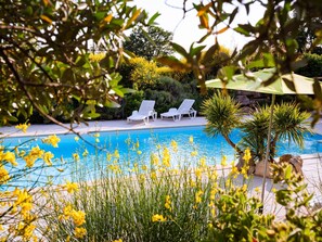 A heated pool - Le mas de l'Aven Unterkunft le mûrier by Interhome (Aups)