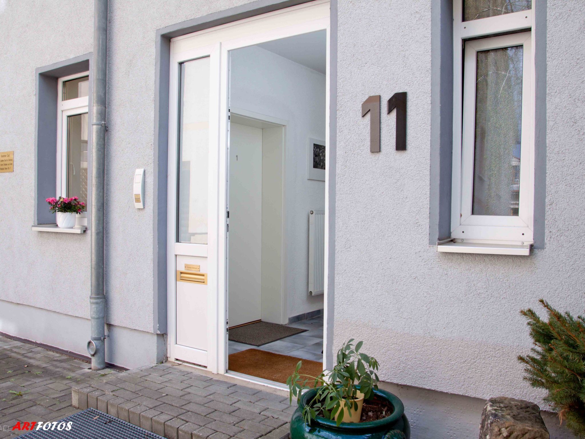 تفاصيل الفندق من الخارج