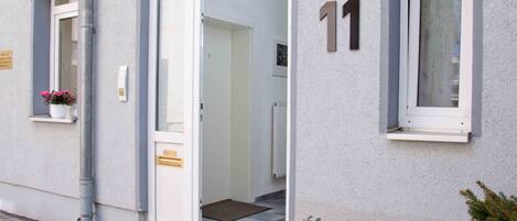 تفاصيل الفندق من الخارج