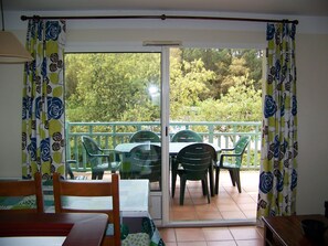 Dining - Schönes Appartment in ruhiger Lage in einer baumbestandenen Residenz mit beheiz by Interhome (Soustons)
