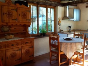 تناول الطعام