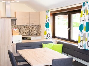 Dining - Burgstallers Appartement Seerose by Interhome (Feld am See)