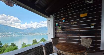 Casa Melitta' Ferien mit schönem Seeblick by Interhome