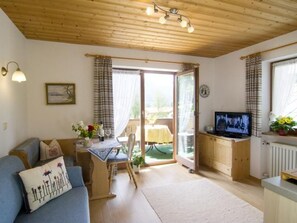 TV - Kaiserblick by Interhome (Reit im Winkl)