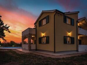 Exterior - Ferienhaus by Interhome (Bogatic)