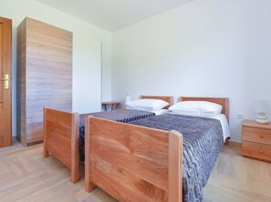 Internet - Ferienhaus by Interhome (Bogatic)