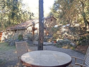 Outdoor dining - in Sillans-La-Cascade mit Garten by Interhome (Sillans-la-Cascade)
