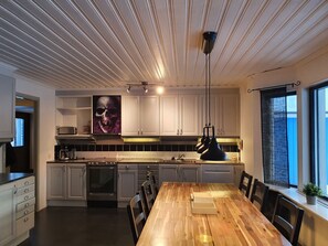 Fridge, microwave, oven, dishwasher - Villa Wolf by Interhome (Vidsel)