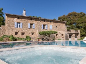 Pool - Gemütliches Studio inmitten von Weinbergen und Olivenbäumen by Interhome (Signes)