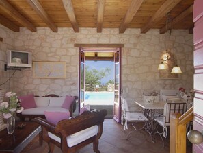 Dining - Villa Ariadne mit privatem Pool by Interhome (Agios Leon)