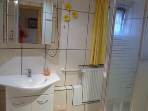 Towels - Studio mit Blick auf das Wasser by Interhome (Groß Stresow)