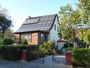 Exterior - Studio mit Blick auf das Wasser by Interhome (Groß Stresow)