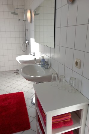 Towels - "Mooij Plaats" by Interhome (Großefehn)