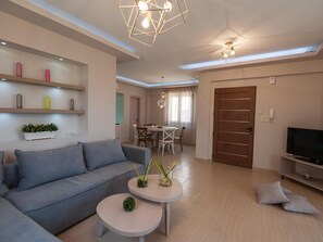 Fireplace - Ferienvilla Natur mit Pool und Terrasse by Interhome (Adele)