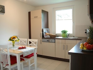 Dining - mit Indoorpool, Garten und Partyraum by Interhome (Bad Bederkesa)