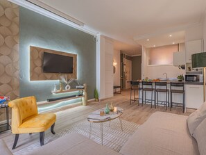 TV - ferienwohnung "Luxury Cinéphile" by Interhome (Grenoble)