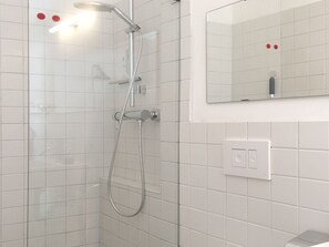Towels - Zentrale Wohnung mit Klavier, Kunst und Design by Interhome (Bremerhaven)
