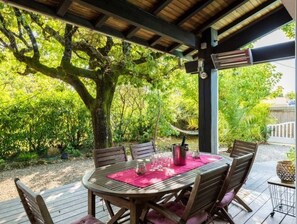 Outdoor dining - 10 p mit beheiztem Pool by Interhome (Lège Cap Ferret)