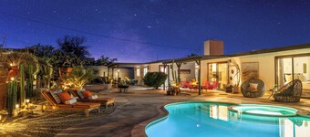 Pool, pickleball, views, stars, sunsets, perfect