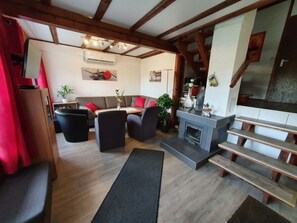 TV, fireplace, DVD player - Vacation home Elster by Interhome (Frielendorf)