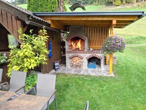 Outdoor dining - Waldpension in Steinfeld by Interhome (Steinfeld)