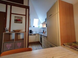Fridge, microwave, oven, dishwasher - Vacation home Sonja by Interhome (Frielendorf)