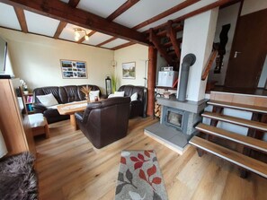 TV, fireplace, DVD player - Vacation home Sonja by Interhome (Frielendorf)