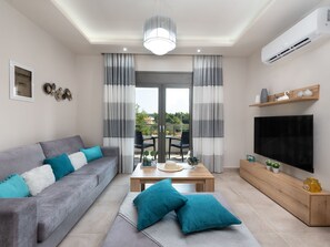 Living area - Sun's Reach Villa mit Schwimmbad by Interhome (Faliraki)